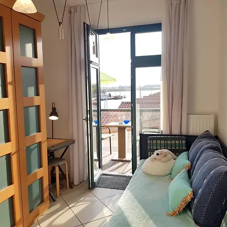 Yachthafenidyll - Direkte Wasserlage Am Hafen * Karlshagen