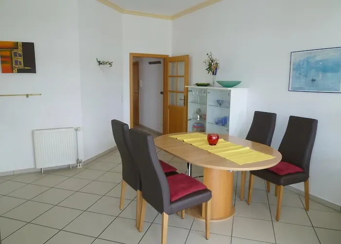 Apartmán Ferienwohnung Yachthafenidyll - Direkte Wasserlage Am Hafen Karlshagen